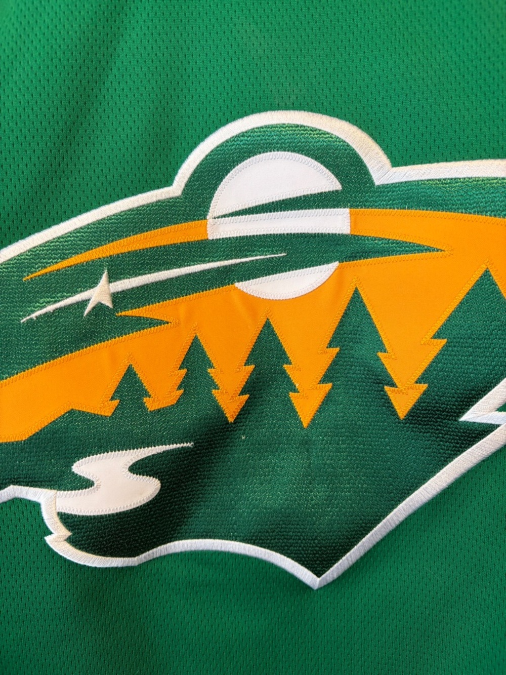 Fanatics XL Green and Gold Wild NHL Hockey Jersey no number - Picture 3 of 6